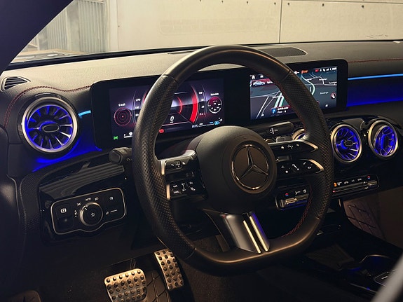 Mercedes-Benz CLA200 12 of 22