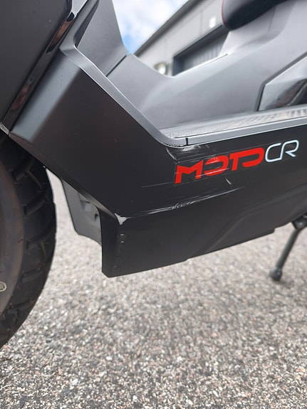Motocr R9 Naked 11 of 12