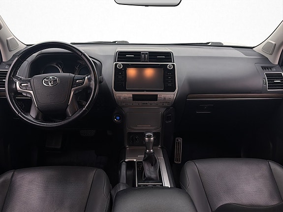 Toyota Land Cruiser 14 of 30