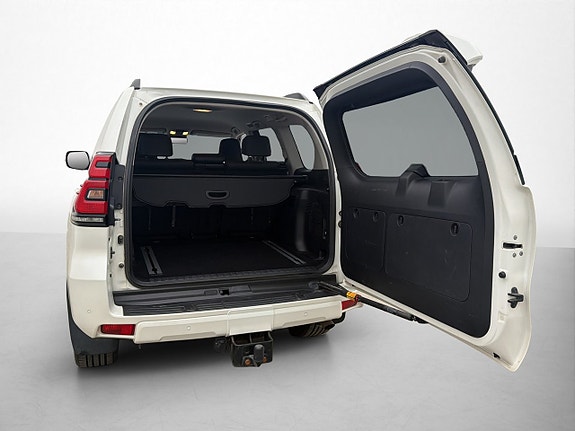 Toyota Land Cruiser 16 of 30