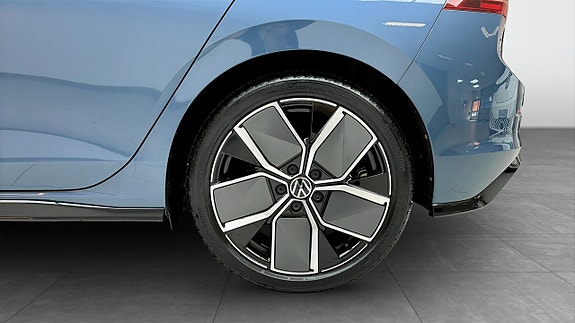 Volkswagen Golf I 6 of 13