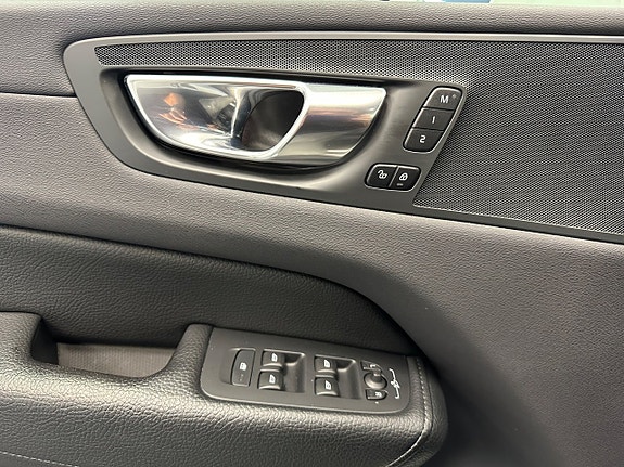 Volvo XC60 29 of 30