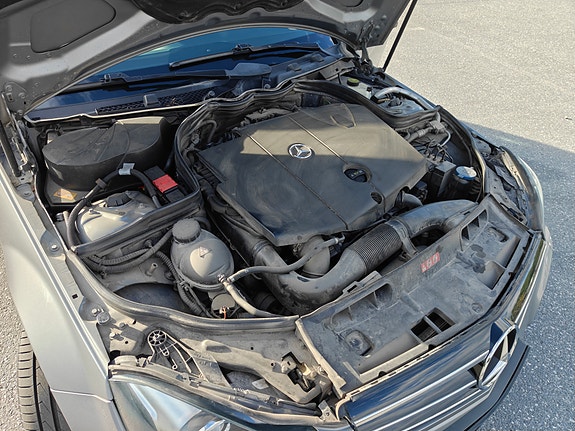 Mercedes-Benz C220 14 of 16