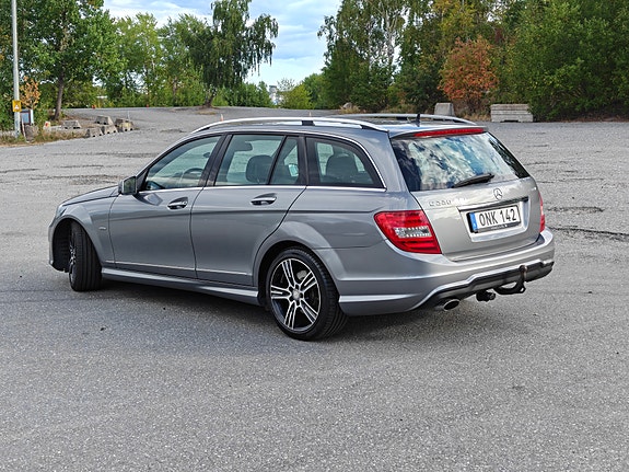 Mercedes-Benz C220 5 of 16
