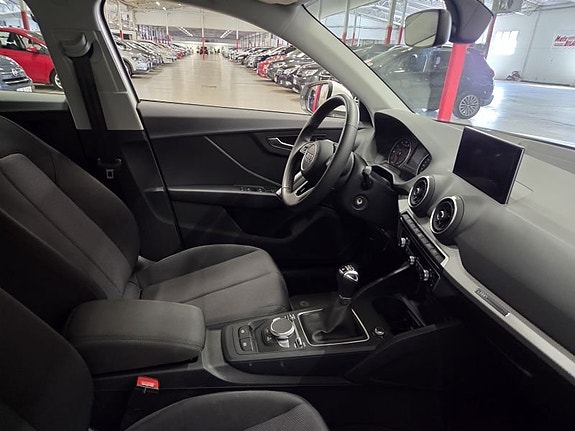 Audi Q2 4 of 10