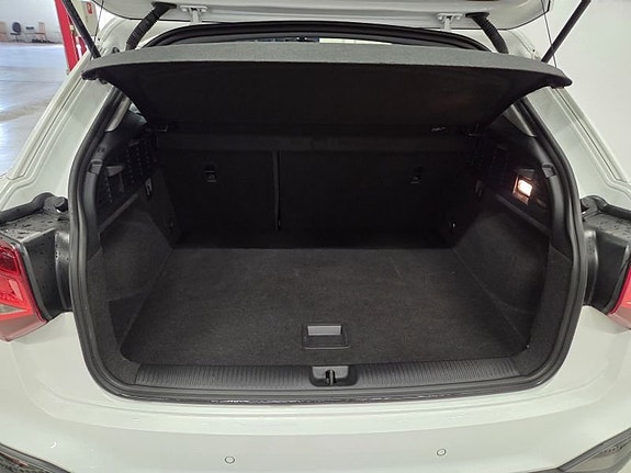 Audi Q2 8 of 10