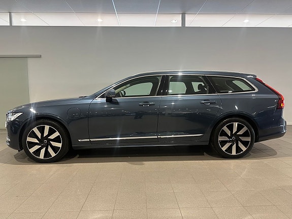 Volvo V90 4 of 19