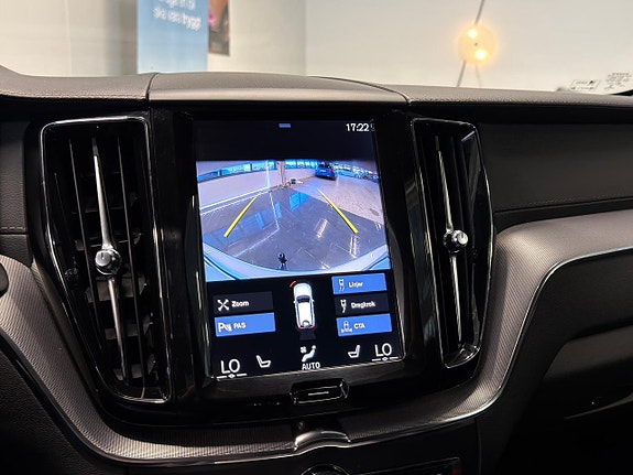 Volvo XC60 23 of 30