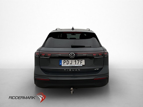 Volkswagen Tiguan 6 of 30