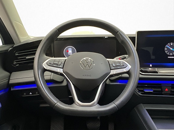 Volkswagen Tiguan 14 of 30