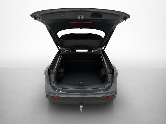 Volkswagen Tiguan 18 of 30