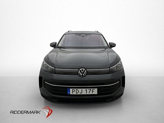 Volkswagen Tiguan 2 of 30