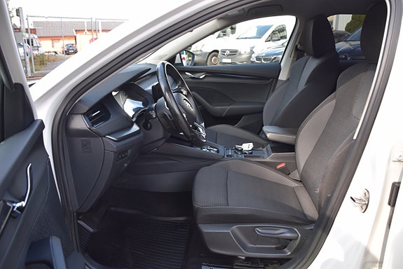Skoda Octavia 8 of 23