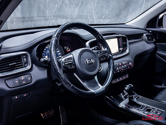 Kia Sorento 13 of 30