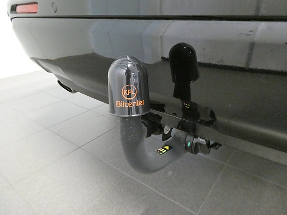 Toyota RAV4 7 of 19