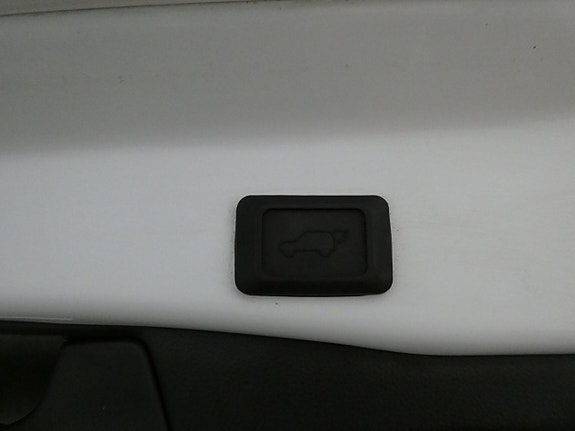 Toyota RAV4 8 of 19