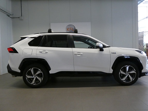 Toyota RAV4 5 of 19