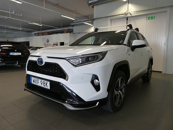 Toyota RAV4 10 of 19