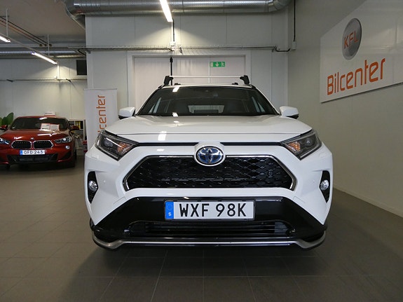 Toyota RAV4 11 of 19