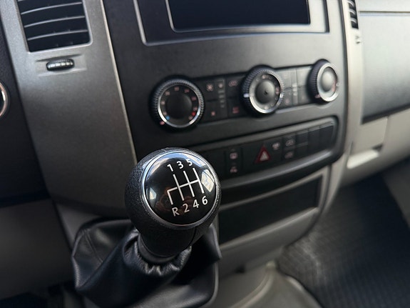 Volkswagen Crafter 21 of 25
