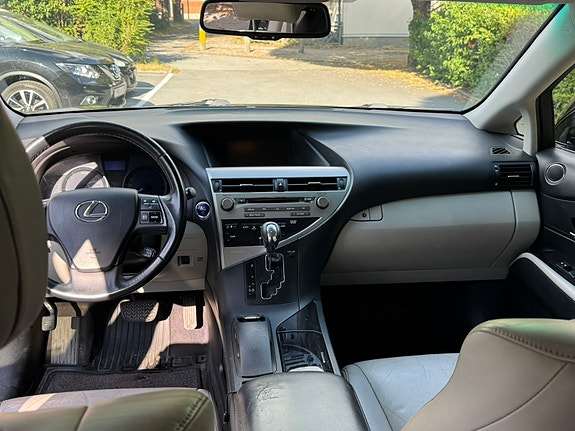 Lexus RX450h 12 of 15