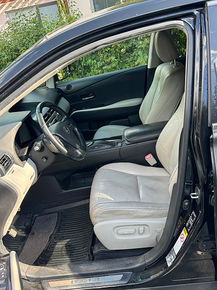 Lexus RX450h 11 of 15