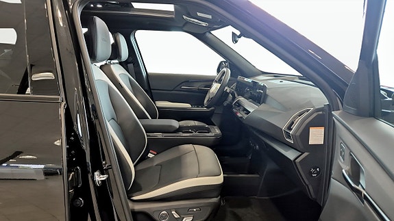 Kia EV5 8 of 12