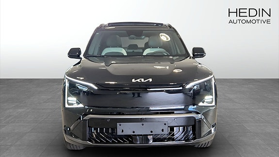 Kia EV5 2 of 12