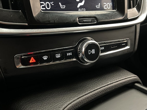 Volvo V90 26 of 30
