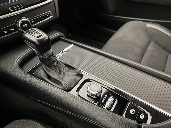 Volvo V90 27 of 30