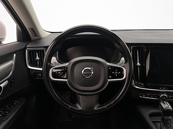 Volvo V90 11 of 30