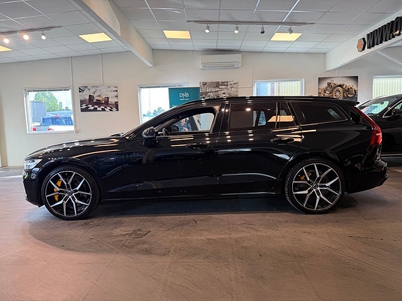 Volvo V60 25 of 29