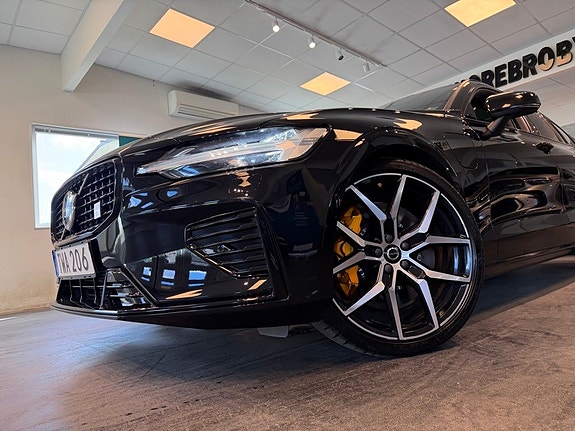 Volvo V60 6 of 29