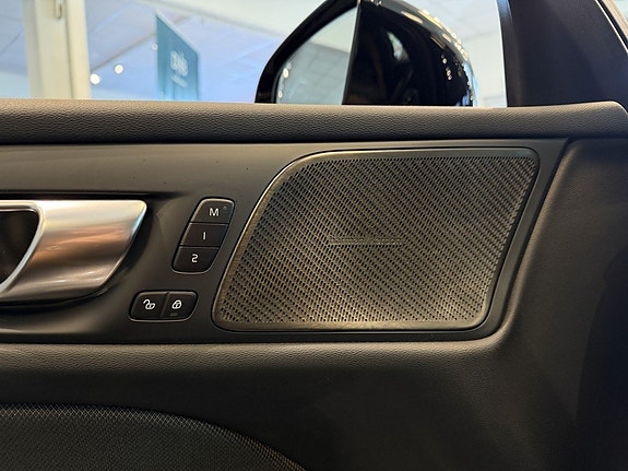 Volvo V60 20 of 29