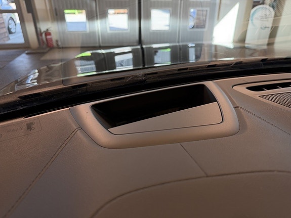 Volvo V60 19 of 29