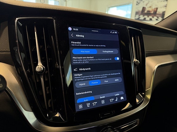 Volvo V60 16 of 29