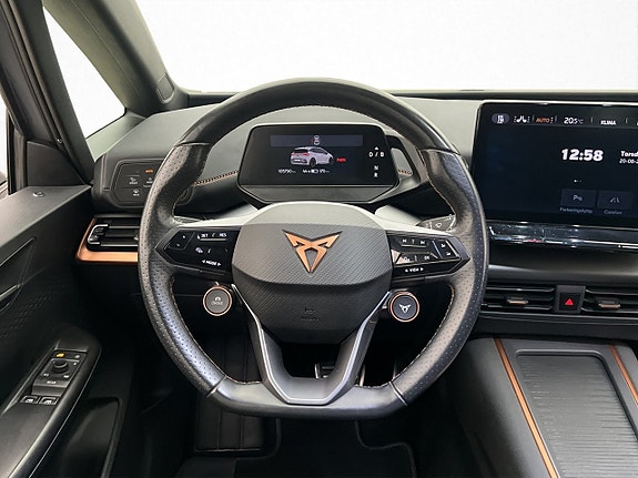 Cupra Born 14 of 30