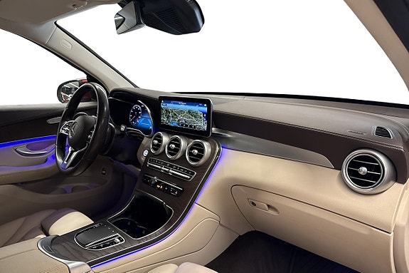 Mercedes-Benz GLC300 de 9 of 11