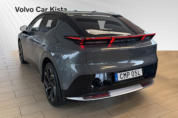 Lynk & Co 02 3 of 30
