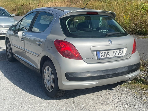 Peugeot 207 3 of 8