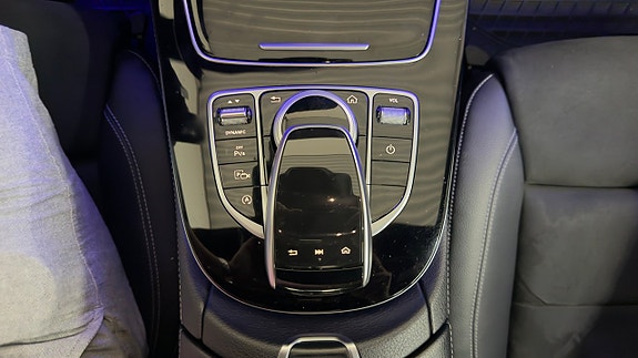Mercedes-Benz E220 d 20 of 27
