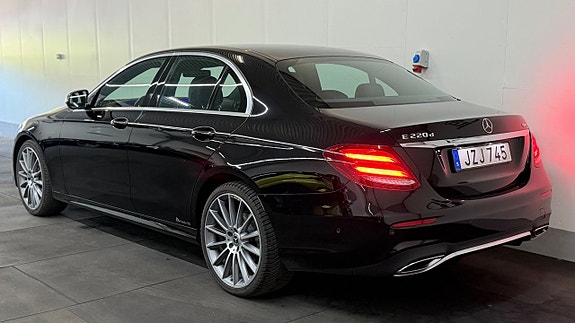 Mercedes-Benz E220 d 9 of 27