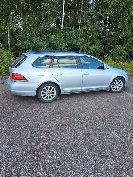 Volkswagen Golf VI 3 of 5