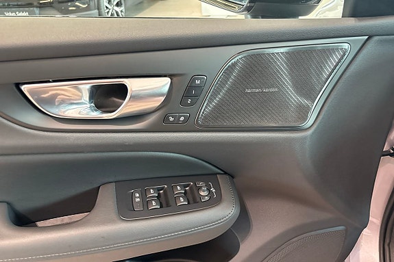 Volvo V60 24 of 30