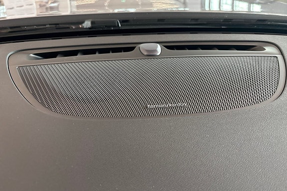 Volvo V60 25 of 30