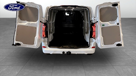 Ford E-Custom 10 of 12