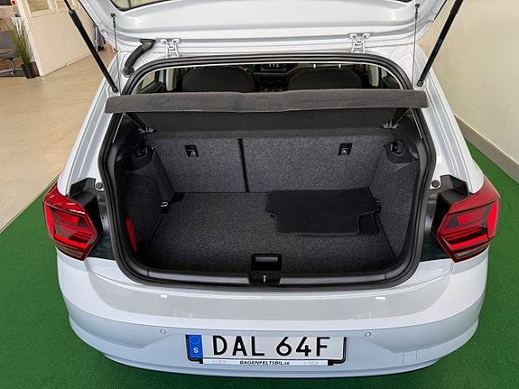 Volkswagen Polo 14 of 15