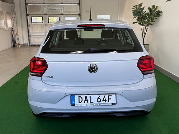 Volkswagen Polo 4 of 15