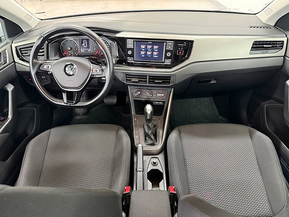 Volkswagen Polo 11 of 15