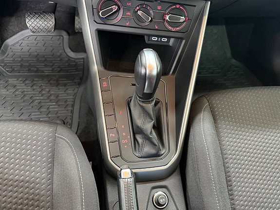 Volkswagen Polo 12 of 15